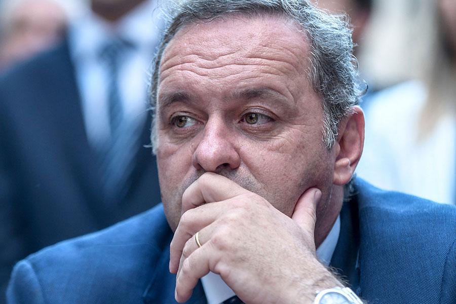 Apuntan contra Delgado por llamado a Garcé antes de cesar a funcionario de Inteligencia que apoya a Orsi