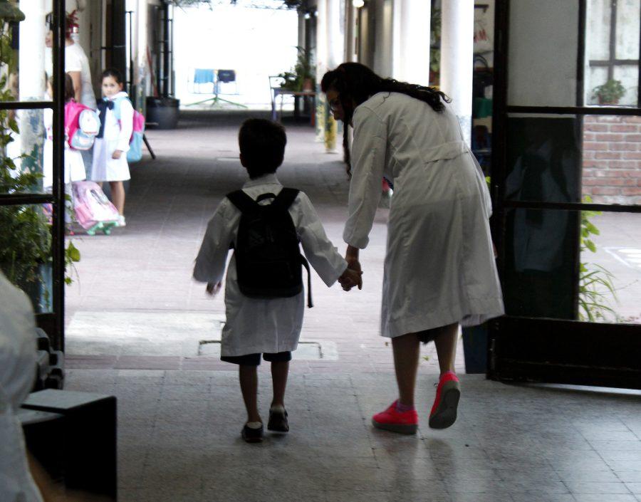 Pobreza infantil: Unicef confirmó a Uruguay entre los peores países de ingresos medio altos y altos