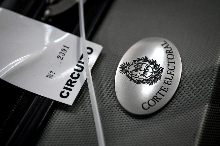 De la foto con 18 años a la huella digital: Corte Electoral comenzó proceso para implementar la biometría en las mesas de votación