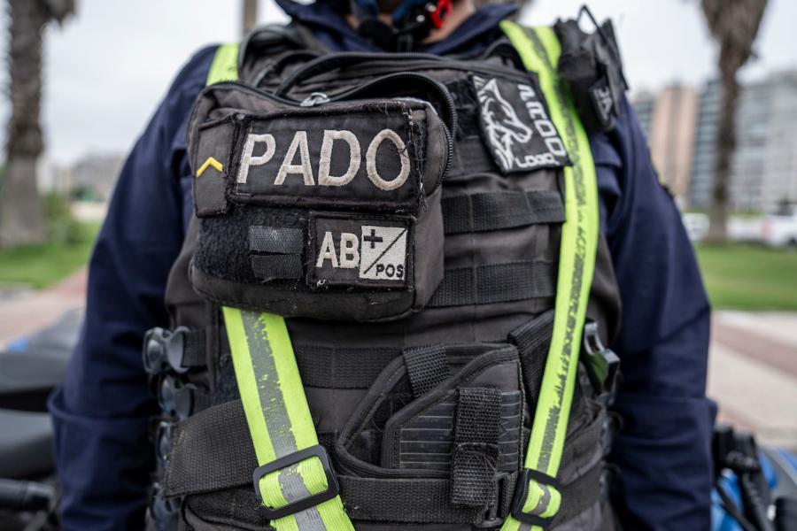 Nicolas Martinelli durante la entrega de nueva flota de motos a la Policia Nacional, en la rambla del Kibón en Montevideo. Foto: Mauricio Zina / adhocFOTOS