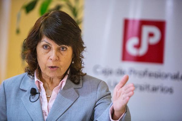 La reforma de la Caja de Profesionales recarga a activos y pasivos, pero no resuelve el problema financiero, según su vicepresidenta