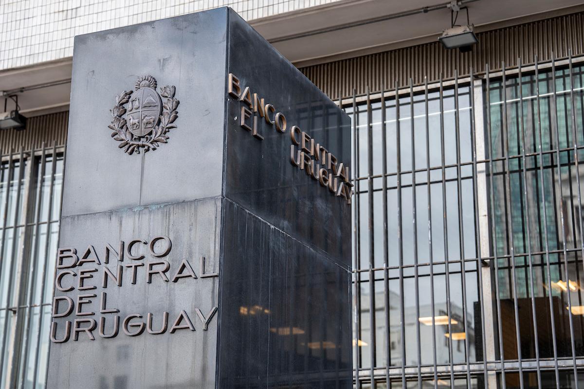 El FA presentó un proyecto para reestructurar deudas, enfocado a sectores de bajos recursos