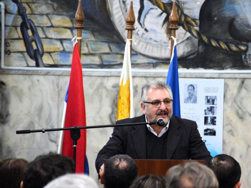 Pablo Genta durante el reconocimiento a los funcionarios portuarios. Foto: ANP.