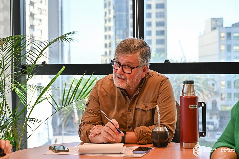"Estamos cortos de funcionarios en lugares clave del Estado", sostuvo director de Oficina de Servicio Civil