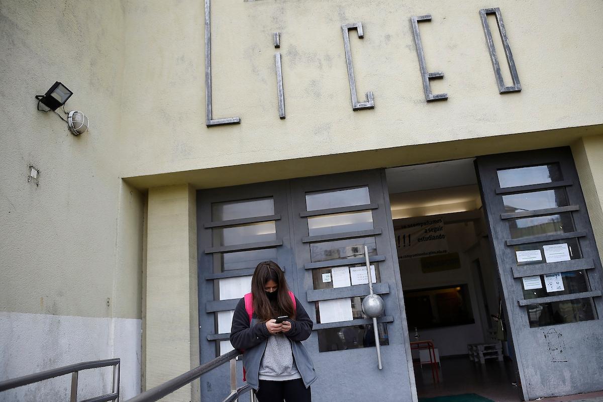 La asistencia a clases y la desvinculación son los principales desafíos de la educación secundaria