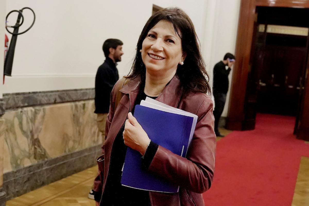 Rodríguez: Presupuesto "no es suficiente" pero "ayudará muchísimo" a recuperar a niños y adolescentes de la pobreza