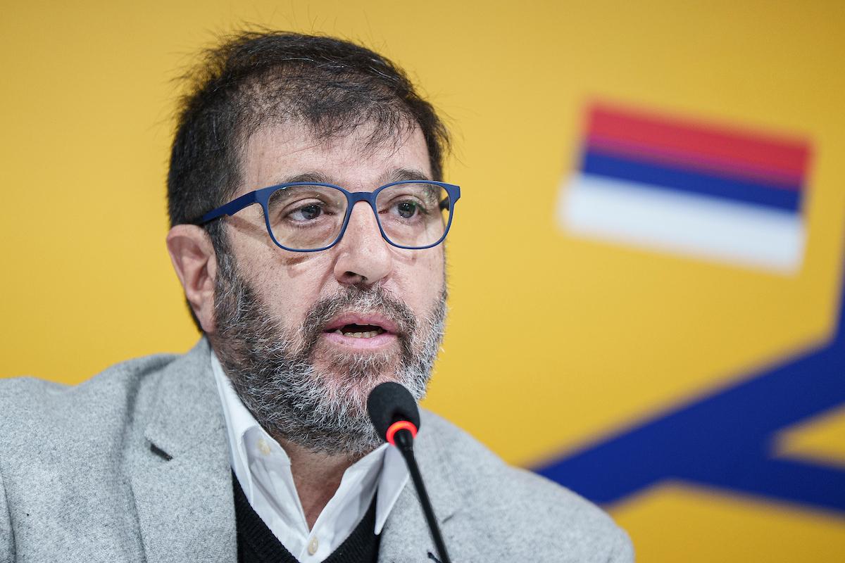 Fernando Pereira durante el Plenario Nacional del Frente Amplio en la Huella de Seregni en Montevideo. Foto: Mauricio Zina / adhocFOTOS