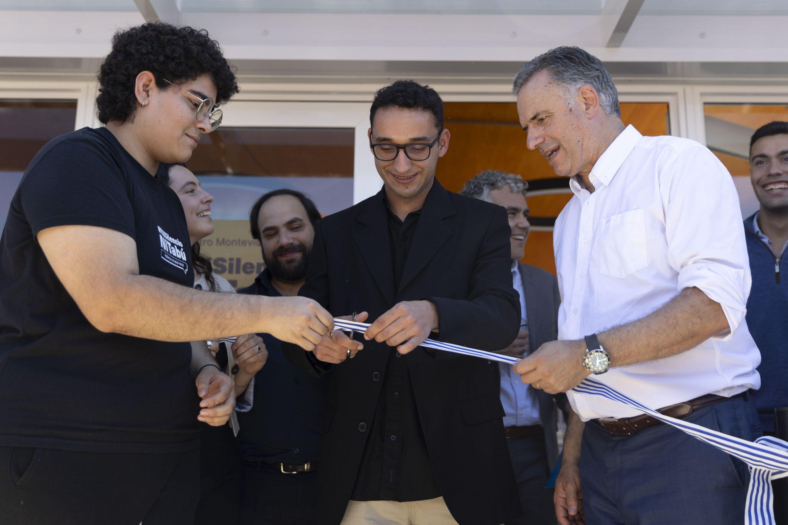Orsi participó en la apertura de un nuevo centro de salud mental juvenil en Casavalle