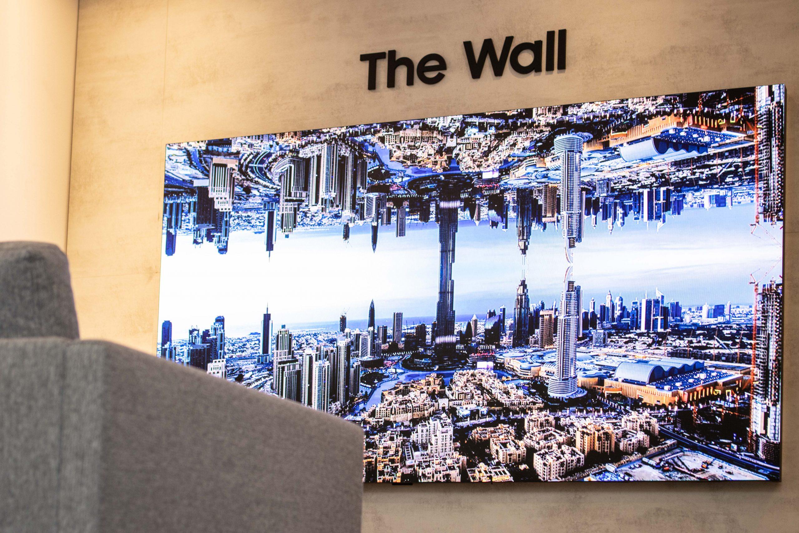 Llegó a Uruguay la pantalla más grande de Samsung