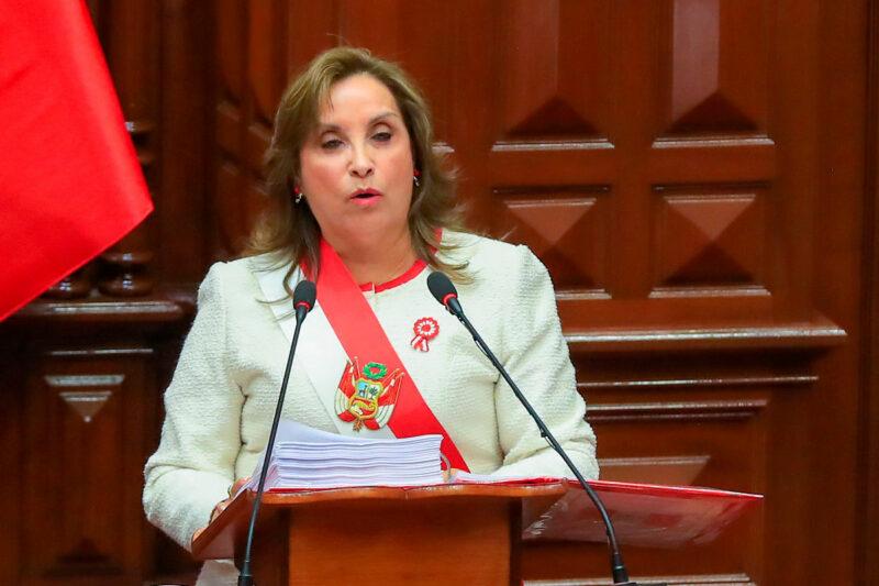 El Congreso de Perú destituyó a Boluarte por "incapacidad moral" para combatir el crimen