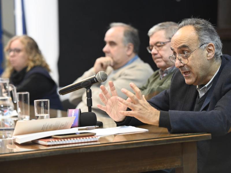 Encuentro sobre "Lineamientos estratégicos del sector público de cara al presupuesto nacional". Foto: PIT-CNT.