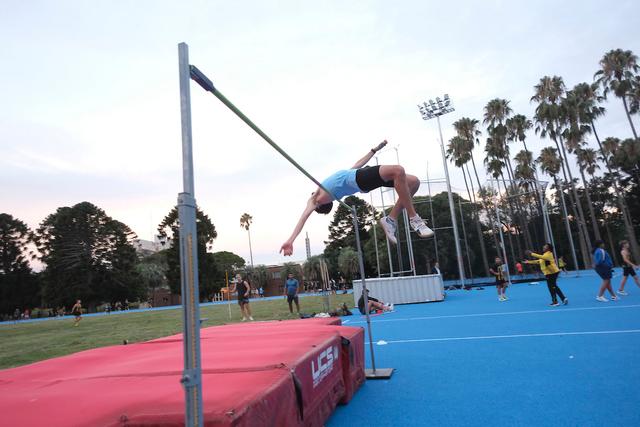 Golaxia: Celeste y hasta ahí nomás