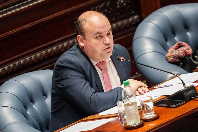 El senador del FA Nicolás Viera. Mauricio Zina / adhocFOTOS