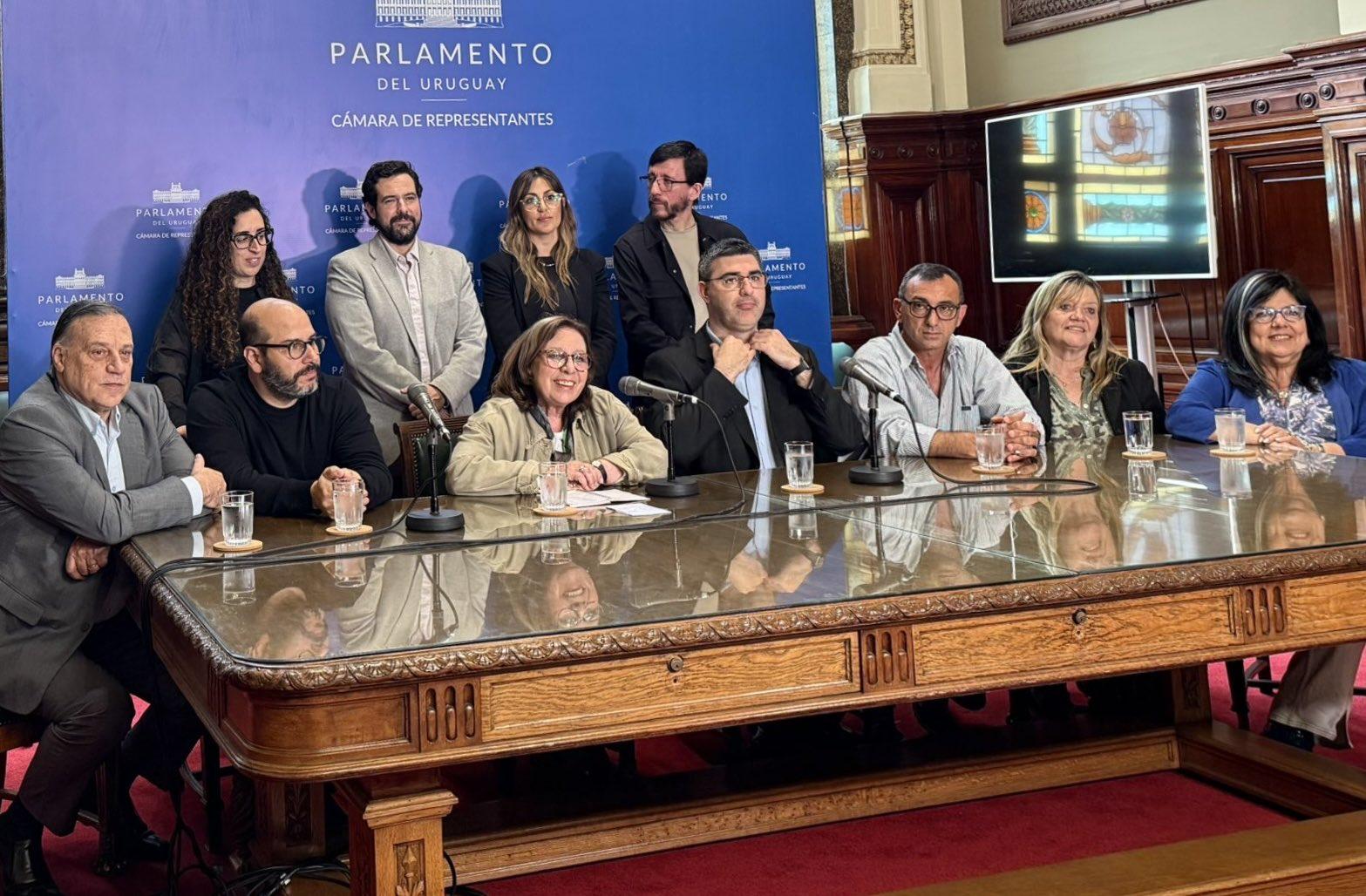 Legisladores del FA. Cuenta X Valdomir.